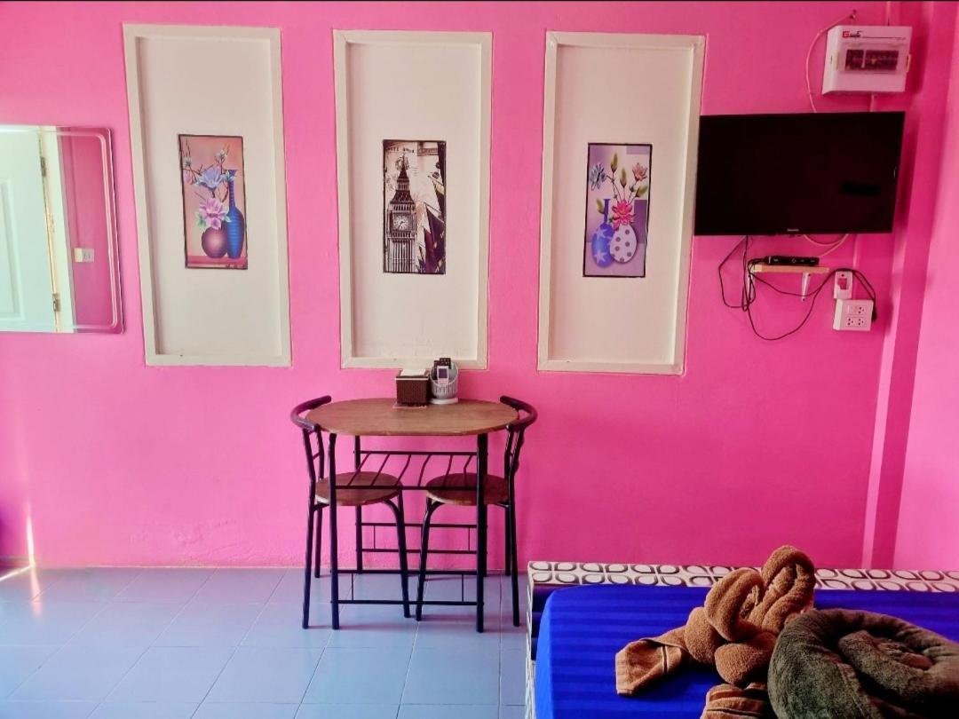 In Love Resort Chainat Room photo