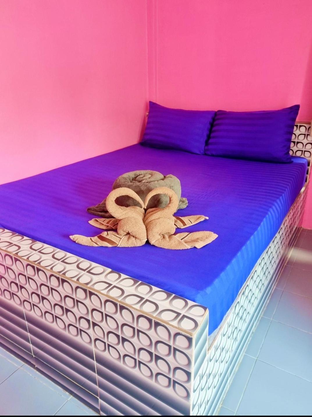 In Love Resort Chainat Exterior photo