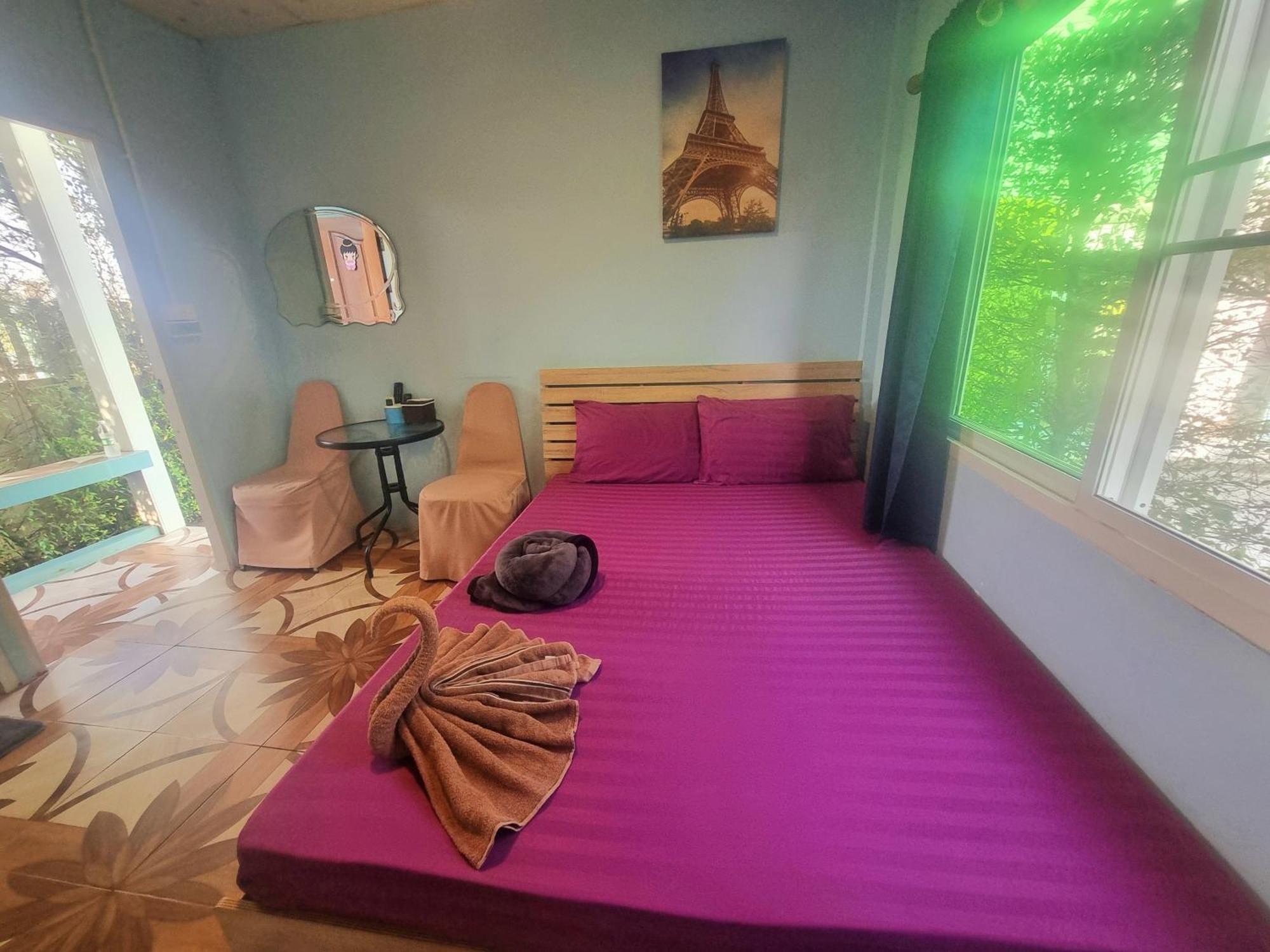 In Love Resort Chainat Exterior photo