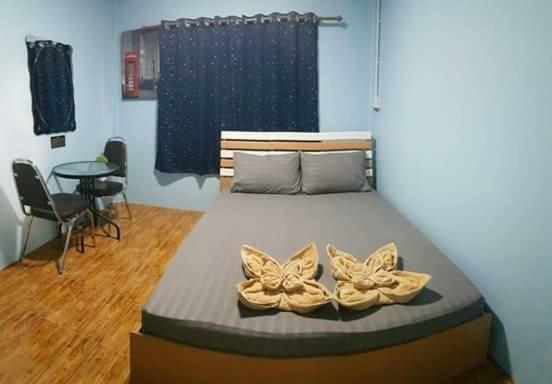 In Love Resort Chainat Exterior photo